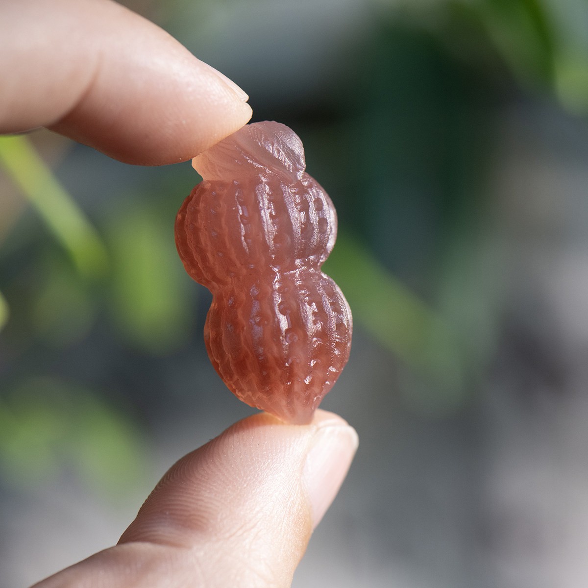 天然红玛瑙手工立体精雕花生吊坠配饰文玩饰品配件包挂手机链配珠