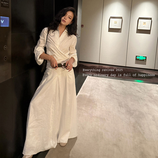 缪斯白BI入套装 低调显贵 很权威 洋气新店REDMEMORY私服