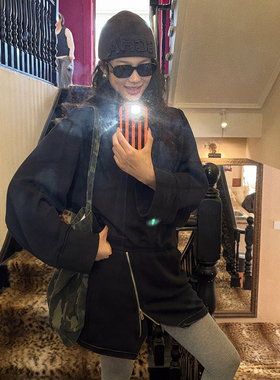 洋气新店REDMEMORY炸街神装  甜酷天花板 加绒卫衣+短裙两件套