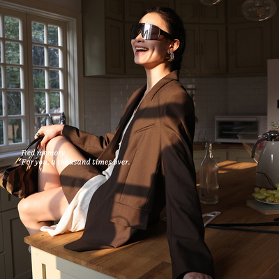 洋气新店REDMEMORY都市lady老钱 复古智感 黄皮亲妈摩卡西装套组