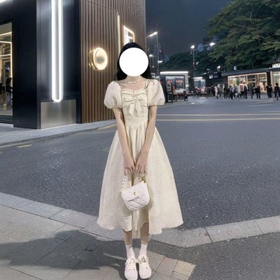 2025年夏季中大童奶杏色连衣裙女童学生小清新小众设计感初恋裙女
