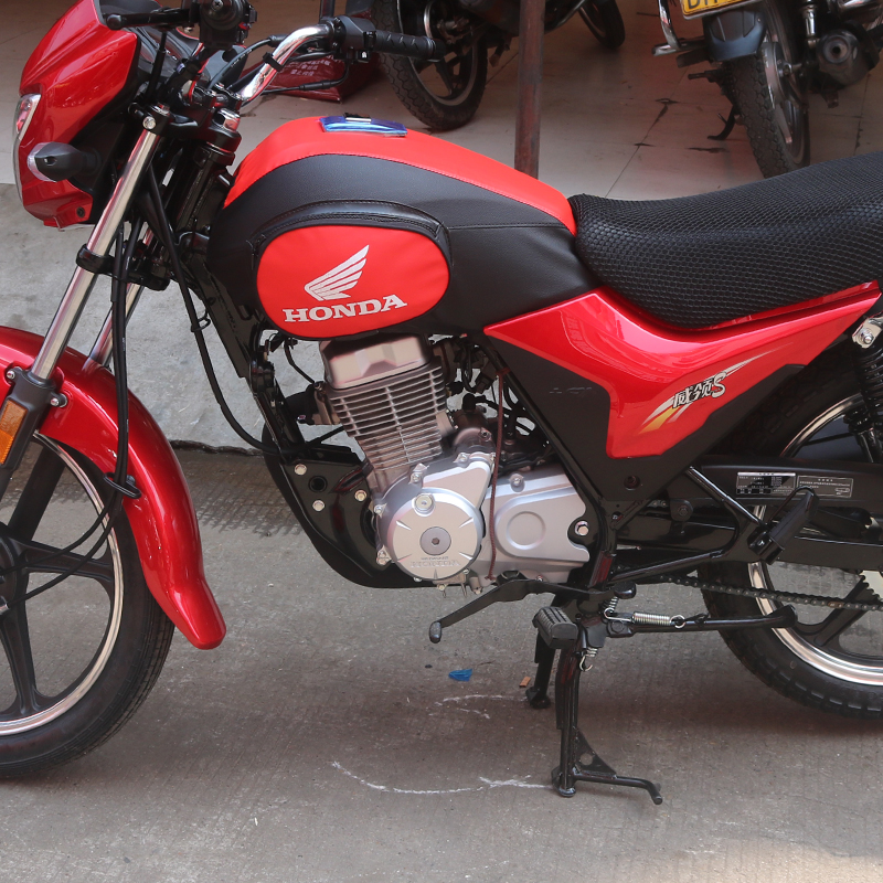 所获适用于五羊本田威领S WH150-8摩托车油箱包皮套罩骑士包