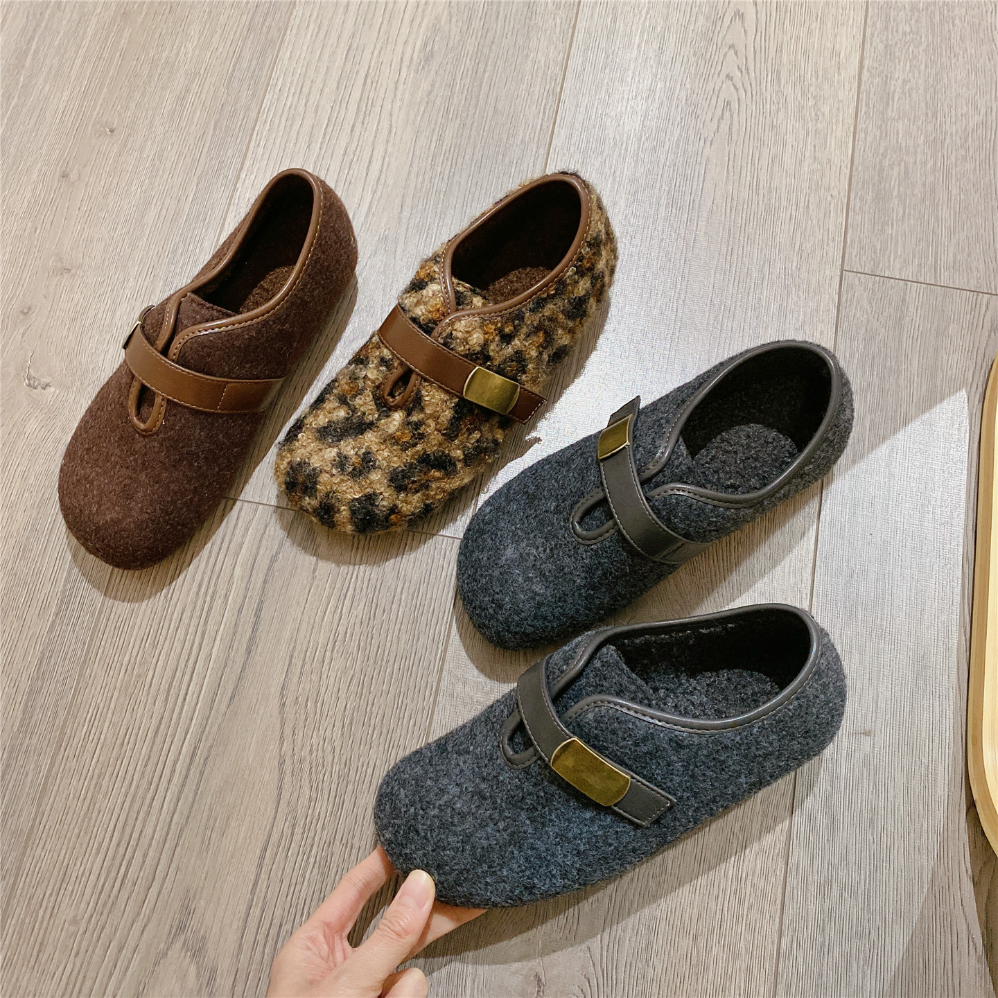 复古保暖魔术贴毛毛鞋保暖2025冬季新款韩版加绒平底舒适单鞋棉鞋