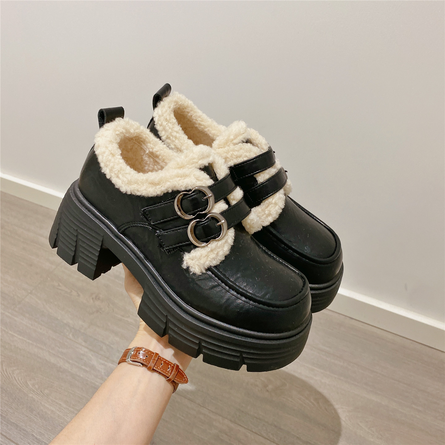 毛毛鞋玛丽珍鞋魔术贴单鞋女2025冬季新款粗跟高跟乐福鞋豆豆鞋女