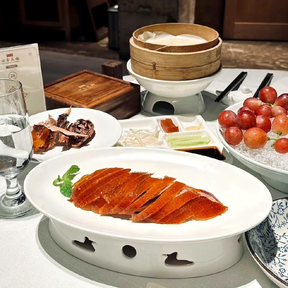 北京烤鸭盘纯白陶瓷保温盘高档会所加热摆盘精细菜料理盘加热炉盘