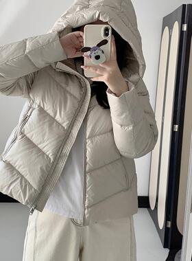 玛汀冬季经典小A短款帝人15D压光90鹅绒中厚廓型轻便连帽羽绒服女