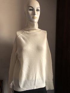 2021年保暖长袖套头通勤冬季短款白色高领女羊毛衫羊绒衫毛衣