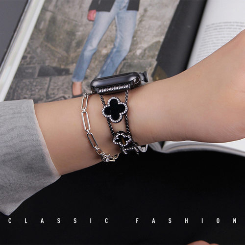 适用iwatch四叶草金属小香风表带