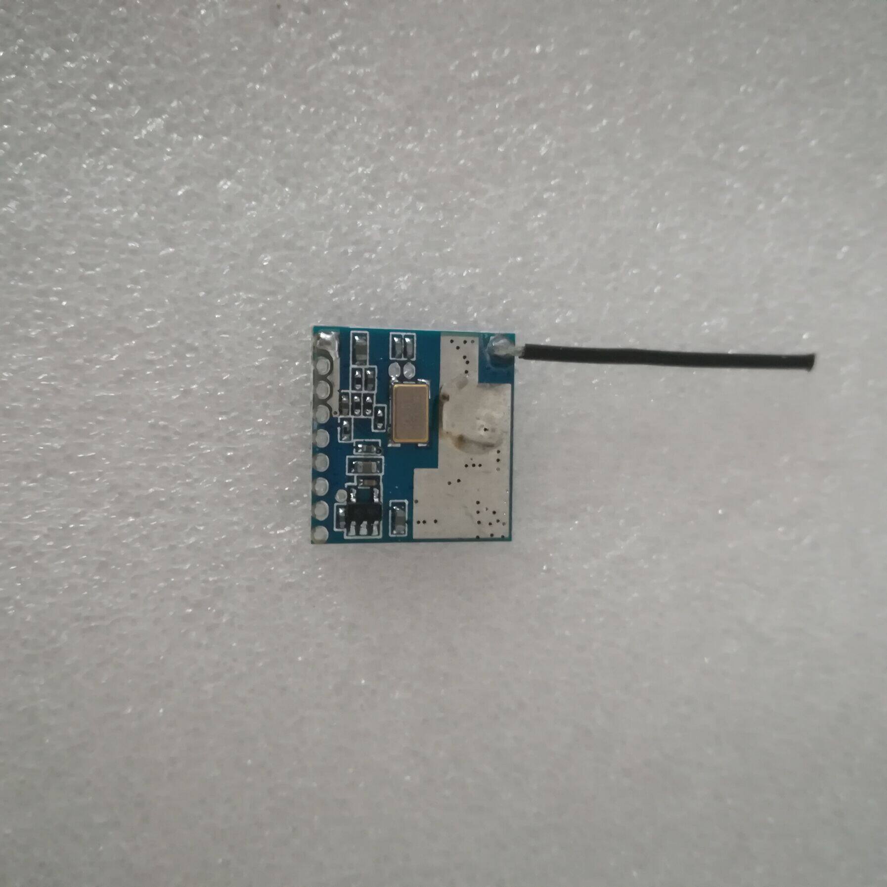 2.4g200mw性能好小体积传输无线音视频发射模块PFV远距离航拍