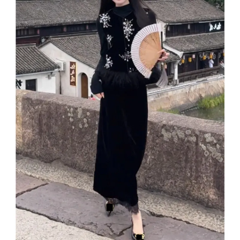 新中式气质名媛套装2025秋冬新款巨好看国风马甲上衣丝绒半裙女装