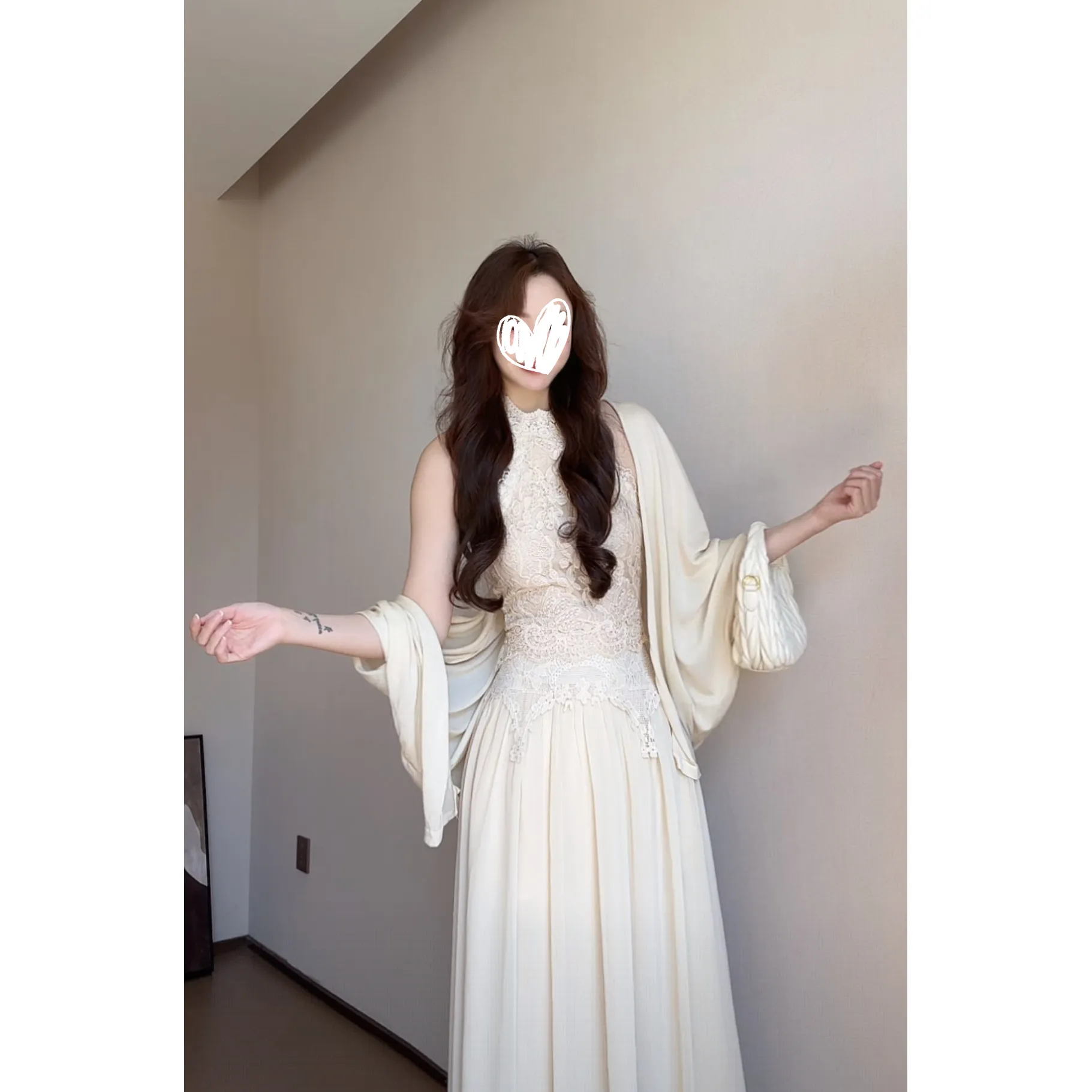 法式蕾丝拼接挂脖无袖背心上衣女辣妹性感气质收腰半身裙a字长裙