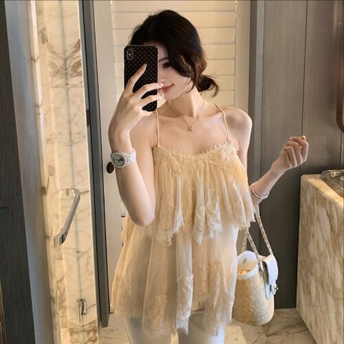 famouswang春季新款浪漫氛围露背蕾丝法式吊带裙上衣版女小个子