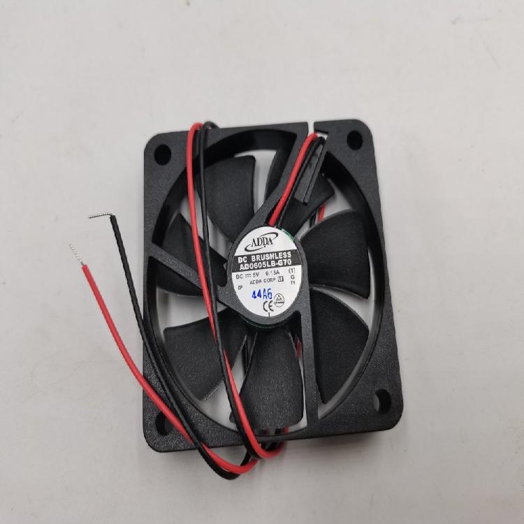 适用 AD0605LB-G70 60x60x10mm 5V AD0605MB-G70  3500RPM 风扇