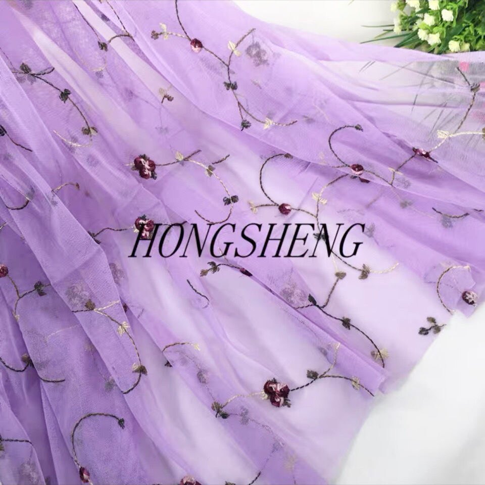 一米价彩色浅紫色粉色网纱绣小花面料网纱刺绣小玫瑰花朵布料