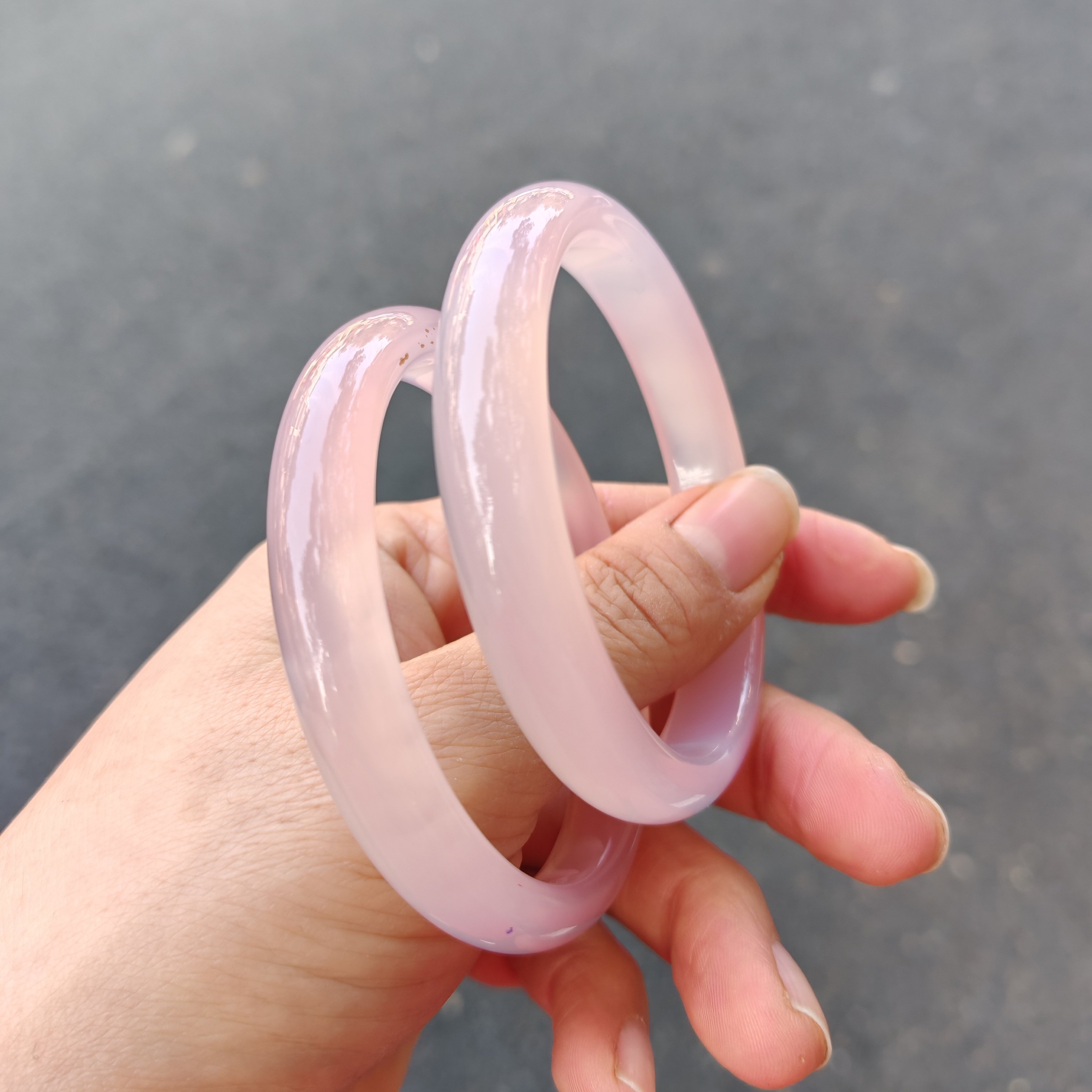 冰种天然粉玛瑙玉髓手镯女白月光芙蓉玉粉紫色浅绿玉髓水晶少女款