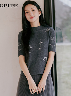 风笛2026秋季新款闪丝玫瑰提花针织衫女半高领修身五分袖显瘦内搭