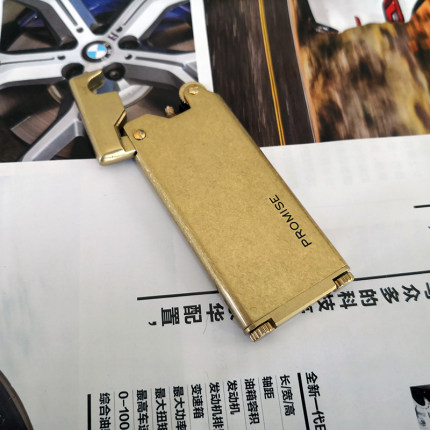 百诚新品百诺C007Y纯铜超薄煤油打火机个性复古砂轮全铜机芯刻字