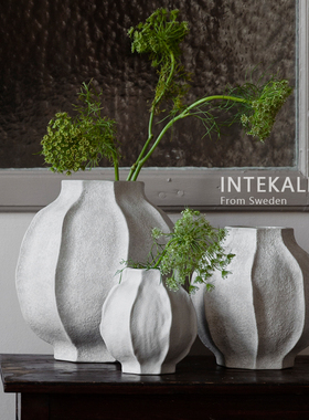 北欧Ernst蒴果陶瓷花瓶复古手作ins创意客厅艺术大号插花炻器摆件