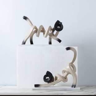 树脂抽象扭曲线条伸展趣味猫咪摆件家居样板间玄关儿童房软装 饰品