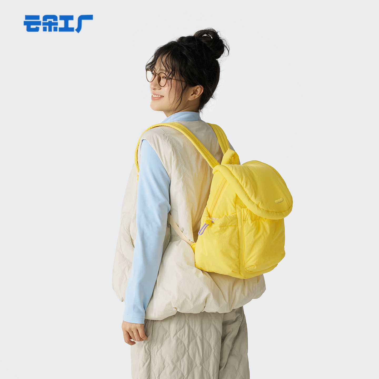 云朵工厂云朵填棉休闲双肩包简约可爱小背包秋冬轻便棉服背包新款
