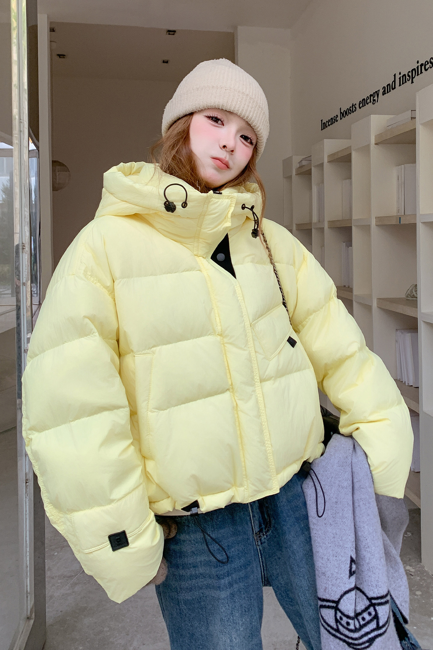 韩系黄色泡芙连帽短款羽绒服外套女秋冬2025新款设计白鸭绒面包服,女装羽绒服,莘蕾