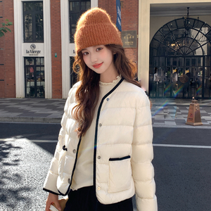 白色短款小香风洋气轻薄小羽绒服女冬季2025新款时尚薄款90绒外套图片