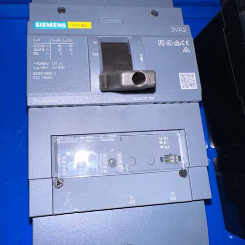 可维修断路器 3VA2340-5HL32-0AA0，3P 4议价