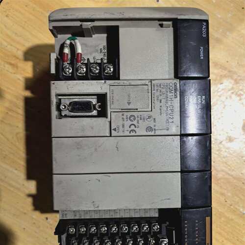 可维修PLC CQM1H-CPU21，带PA203电源模块，