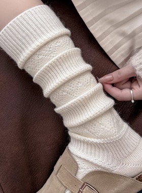 白色袜子女秋冬加厚保暖羊毛针织小腿袜堆堆袜长袜菱格纹配勃肯鞋