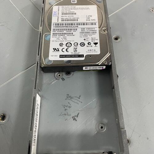 议价IBM服务器硬盘00Y576500YM86201YM86