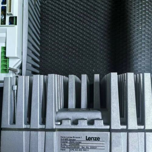 议价变频器E82MV222-4B001E82MV152-4B001E82MV302-4B001