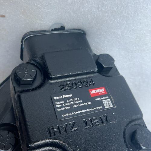 ickers叶片泵2520V14A8-1CC22R2520V14A8-1CC22L2520V14A8-1CC20R