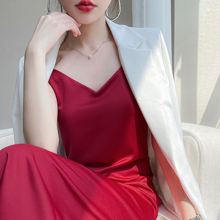 真丝吊带中长款连衣裙女2026年夏季新款v领桑蚕丝长裙修身显瘦