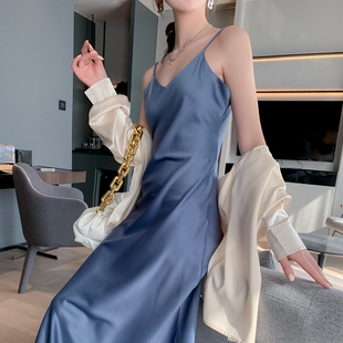 新款真丝吊带中长款连衣裙女2025年夏季新款v领桑蚕丝长裙修身显