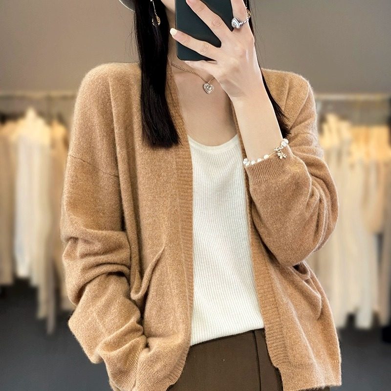 羊毛开衫女宽松针织衫春秋新款图片