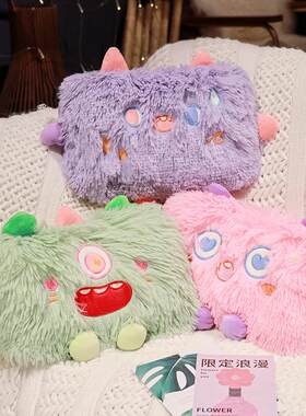 暖冬暖手抱枕插手可爱捂手枕午睡枕头学生卡通两用趴趴枕午休神器