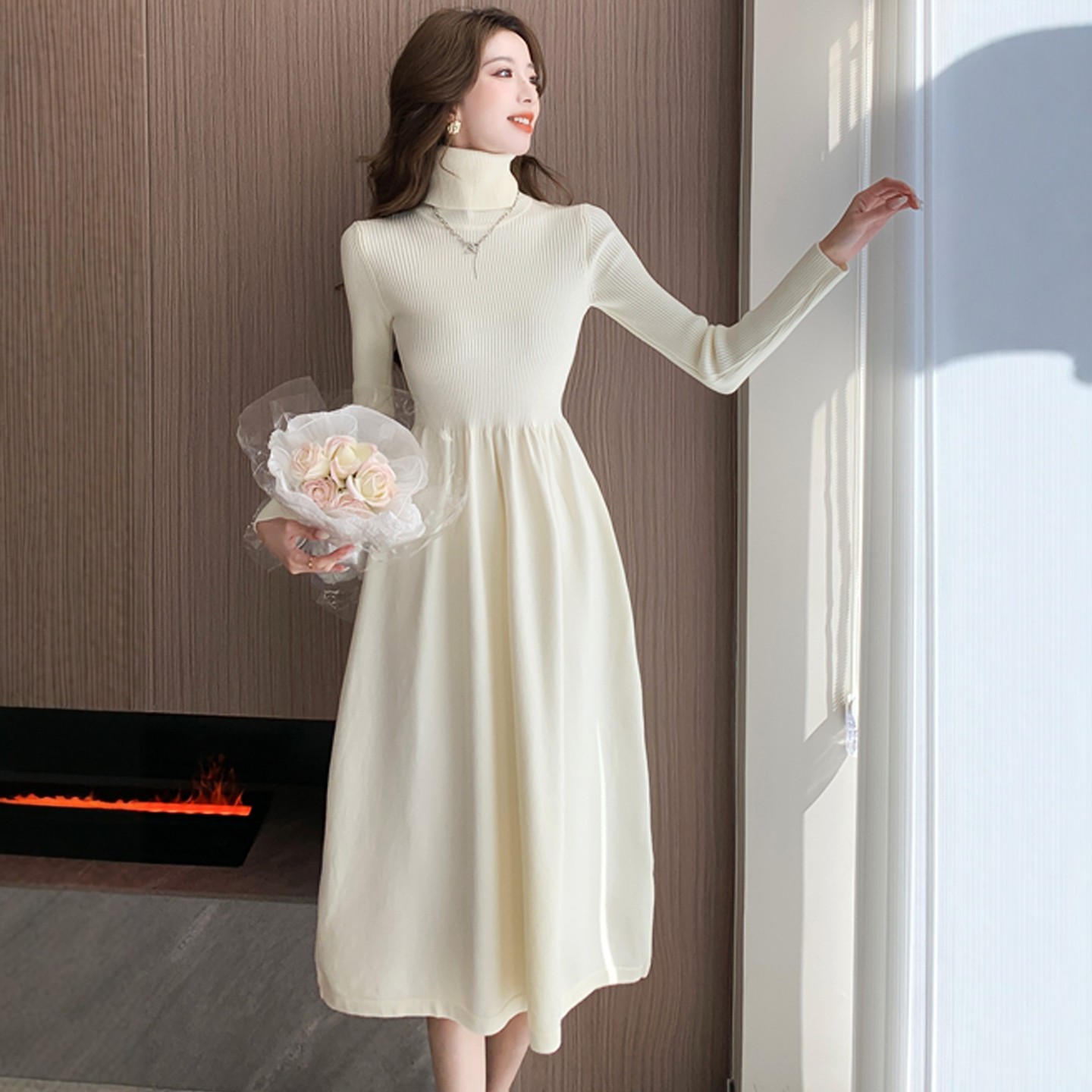 高领配大衣内搭针织连衣裙