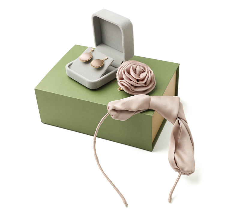 欧式复古宫廷风首饰套装礼盒！巴黎定制真丝发箍耳坠玫瑰花胸针特