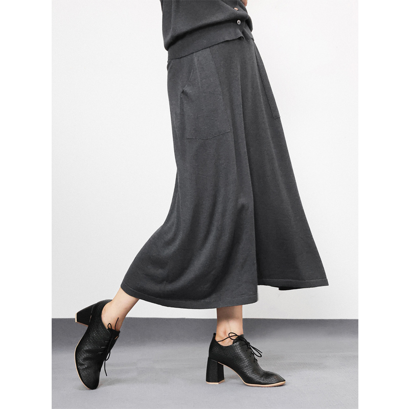 精纺丝羊绒松紧腰双兜A字半身裙