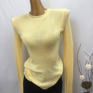 ins超火~少女心淡黄色简约基础款修身圆领长袖套头针织打底衫上衣