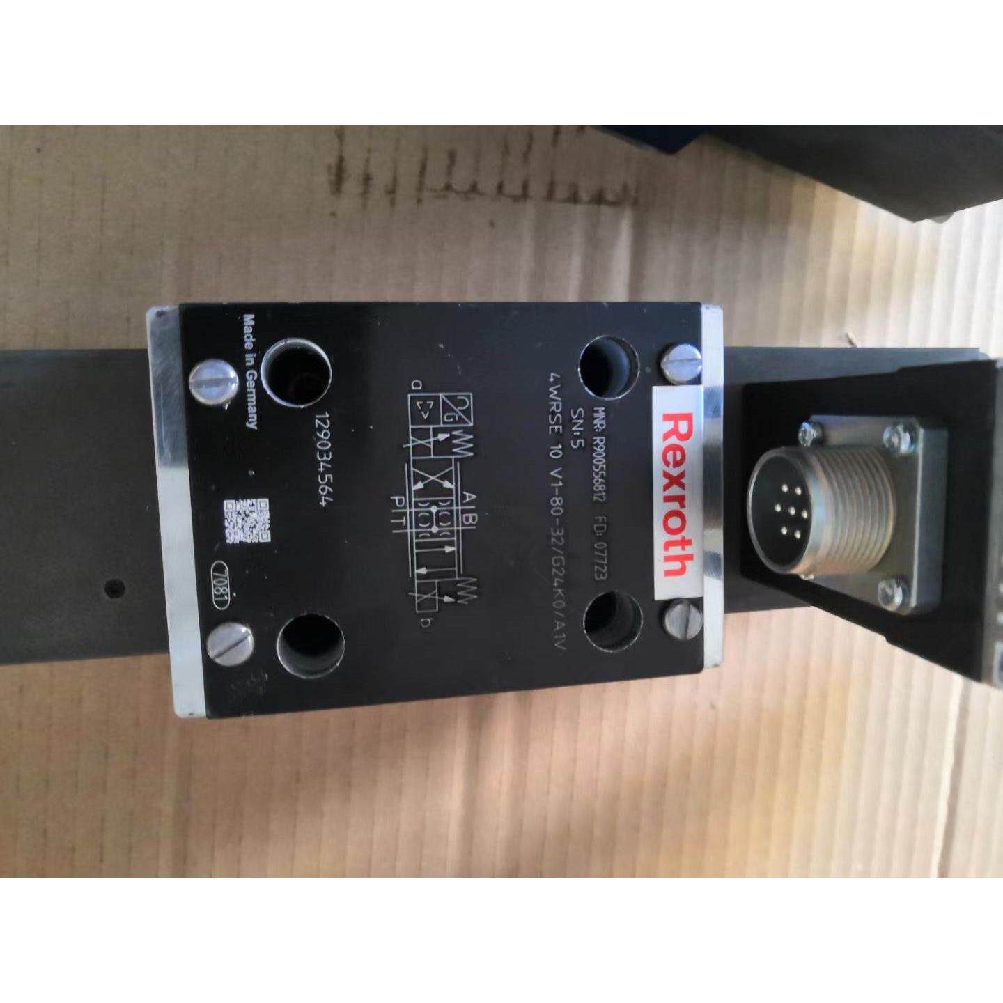 询价力士乐4WRSE10V80-32/G24K0/A1V R900579286比例阀德国产Rexr