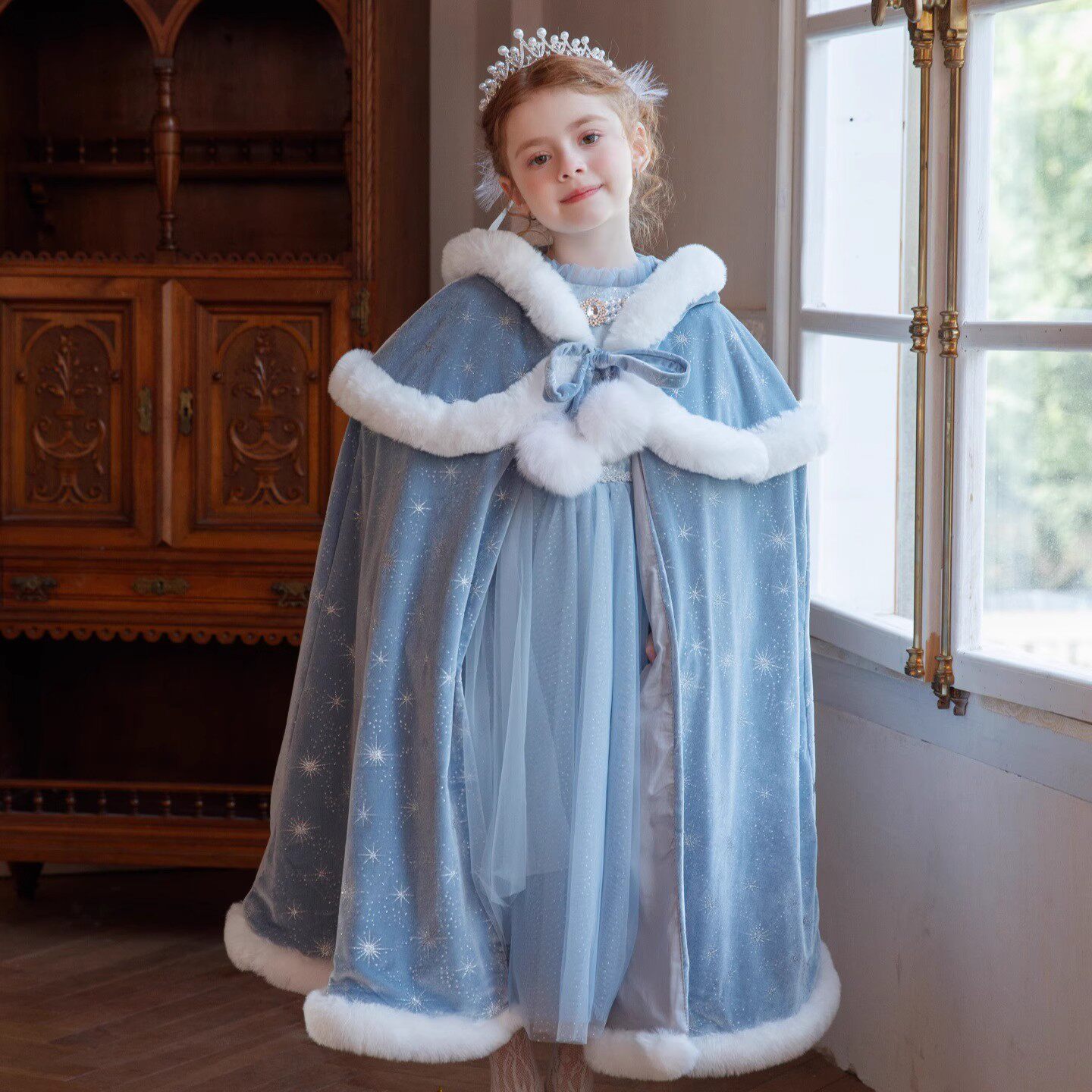 女童秋冬季新款爱莎斗篷冰雪奇缘雪花超大披风加厚保暖毛毛大斗篷