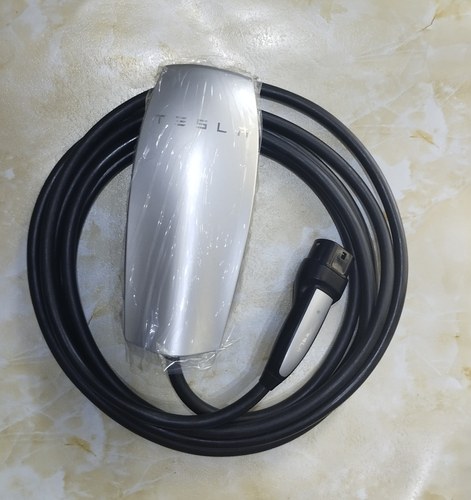 type2ccs2特斯拉二代欧标充电桩380伏和220伏通用质保2年9新