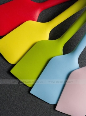 『圆单推薦』耐高温一体硅胶刮刀大号  LFGB认证硅胶  有毛边不平