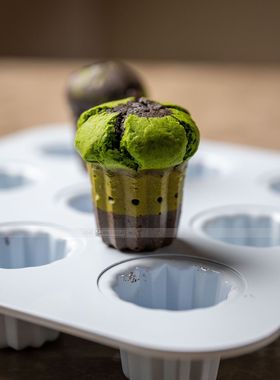 白色9连不粘可露丽模  天使之铃慕斯磅蛋糕模  甜品模具 家用烘焙