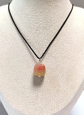 D1379# 天然盐源玛瑙凤穿牡丹方糖吊坠锁骨链13*13mm