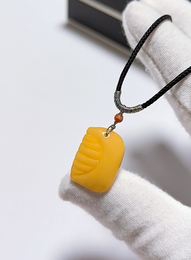 D1300# 天然蜜蜡梳子吊坠锁骨链 一梳百顺19.5*14*4mm