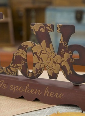 复古欧式风花纹酒红色摆件