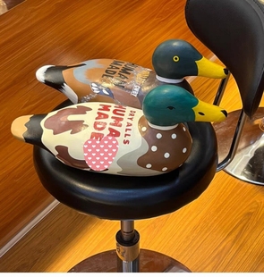 国产鸭子DUCK 鸭子玩偶玩具摆件手绘涂鸦仿木潮玩摆件