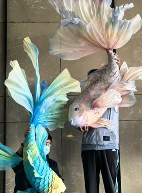 商业美陈橱窗装饰节日氛围国潮斗鱼吊灯发光成品锦鲤直销